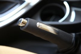2012款华晨中华V5