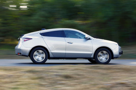 2011款讴歌ZDX深度测试