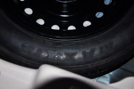 2012款比亚迪e6先行者纯电动汽车