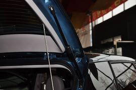 2012款比亚迪e6先行者纯电动汽车