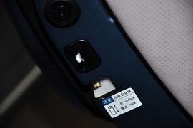 2012款比亚迪e6先行者纯电动汽车