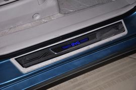 2012款比亚迪e6先行者纯电动汽车