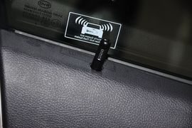 2012款比亚迪e6先行者纯电动汽车