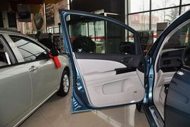 2012款比亚迪e6先行者纯电动汽车