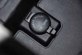 2012款比亚迪e6先行者纯电动汽车