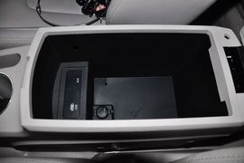 2012款比亚迪e6先行者纯电动汽车