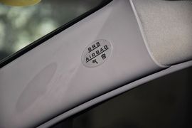 2012款比亚迪e6先行者纯电动汽车