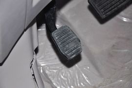 2012款比亚迪e6先行者纯电动汽车