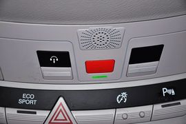 2012款比亚迪e6先行者纯电动汽车