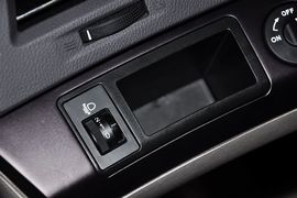 2012款比亚迪e6先行者纯电动汽车