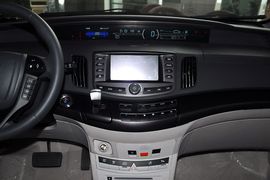 2012款比亚迪e6先行者纯电动汽车