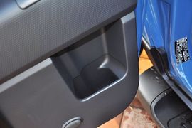 2011款丰田FJ酷路泽