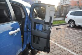 2011款丰田FJ酷路泽