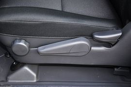 2011款丰田FJ酷路泽