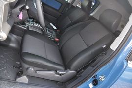 2011款丰田FJ酷路泽