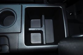 2011款丰田FJ酷路泽