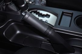 2011款丰田FJ酷路泽