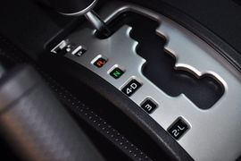 2011款丰田FJ酷路泽