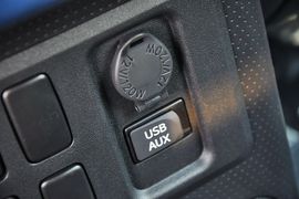 2011款丰田FJ酷路泽