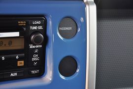 2011款丰田FJ酷路泽