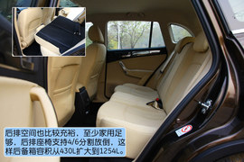 2012款华晨中华V5