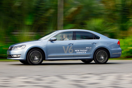 2012款上海大众全新帕萨特V6旗舰尊享版