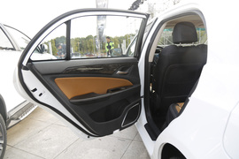 比亚迪秦100上市发布会实拍