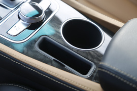 比亚迪秦100上市发布会实拍