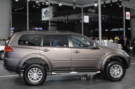 三菱帕杰罗劲畅