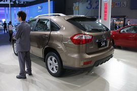 比亚迪S6广州车展实拍