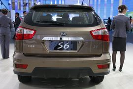 比亚迪S6广州车展实拍