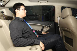2011广州车展全球鹰GX7内饰独家实拍
