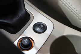 2011广州车展全球鹰GX7内饰独家实拍