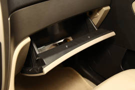 2011广州车展全球鹰GX7内饰独家实拍