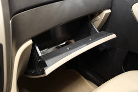 2011广州车展全球鹰GX7内饰独家实拍