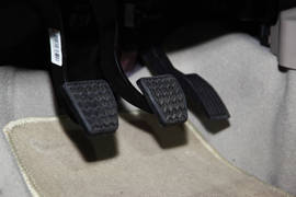 2011广州车展全球鹰GX7内饰独家实拍