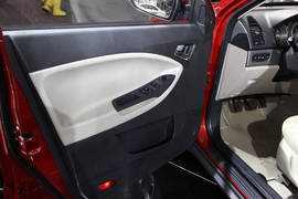 2011广州车展全球鹰GX7内饰独家实拍