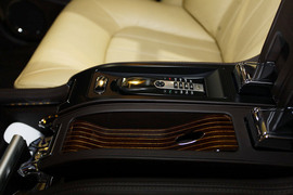 2012款宾利慕尚EIC特别定制版图解