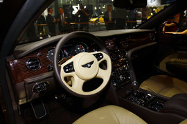 2012款宾利慕尚EIC特别定制版图解