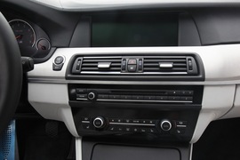 2012款宝马M5试驾实拍