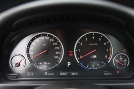 2012款宝马M5试驾实拍