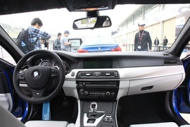 2012款宝马M5试驾实拍