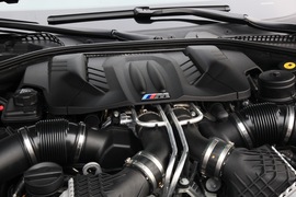 2012款宝马M5试驾实拍