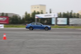 2012款宝马M5试驾实拍