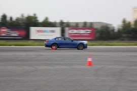 2012款宝马M5试驾实拍