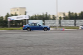 2012款宝马M5试驾实拍