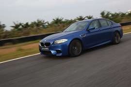 2012款宝马M5试驾实拍