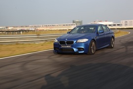 2012款宝马M5试驾实拍