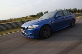 2012款宝马M5试驾实拍