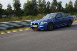 2012款宝马M5试驾实拍